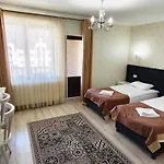 Hotel Diamond White