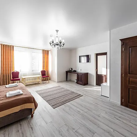Diamond White Hotell 4*