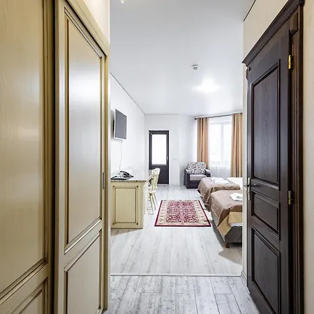 Diamond White Hotell 4*