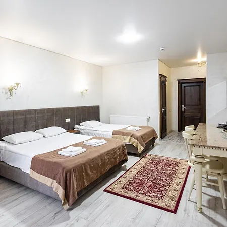 Hotell Diamond White
