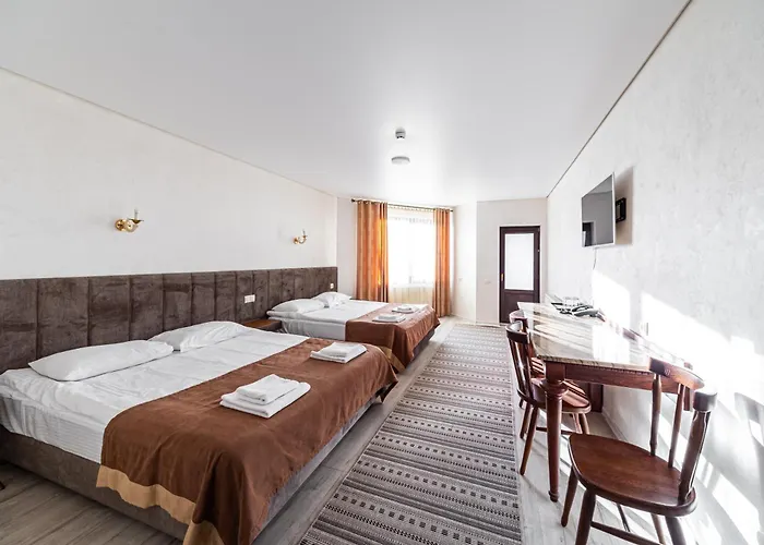 Diamond White Hotel Boekovel