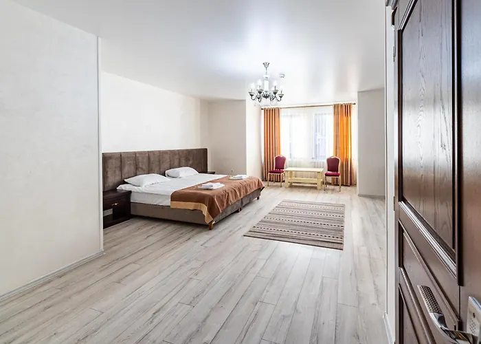 Diamond White Hotel Boekovel