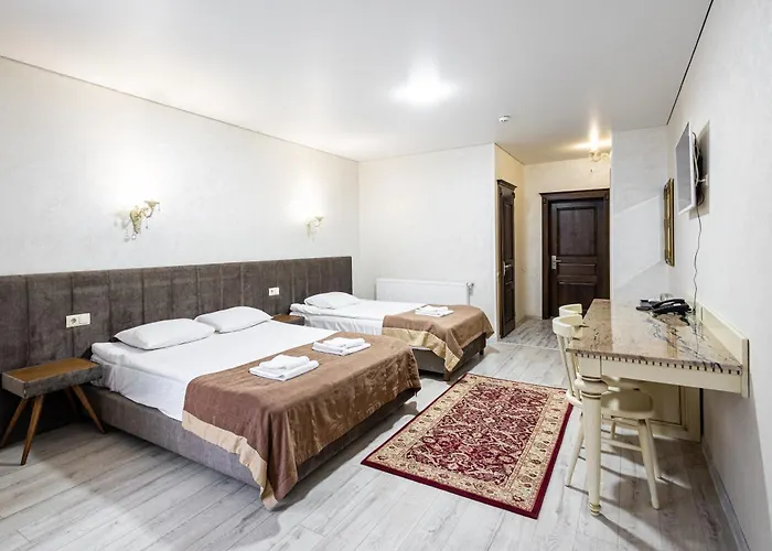 Otel Diamond White